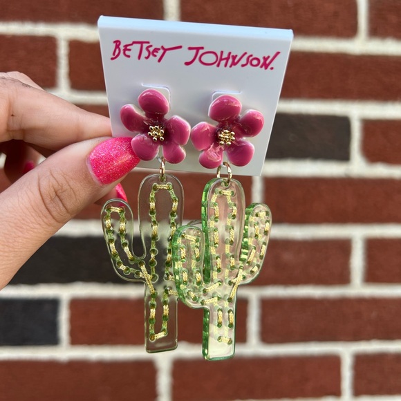 Betsey Johnson Other - Betsey Johnson Flower Cactus 🌵 flower Earrings